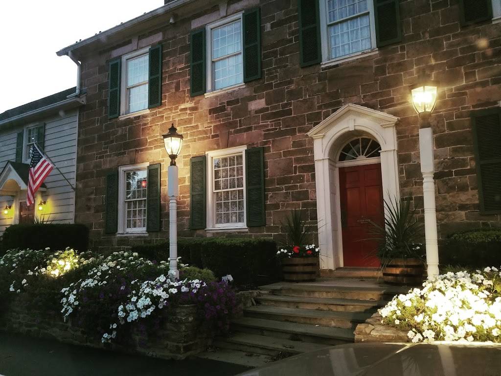 The Harvest Moon Inn | restaurant | 1039 Old York Rd, Ringoes, NJ 08551, USA | 9088066020 OR +1 908-806-6020