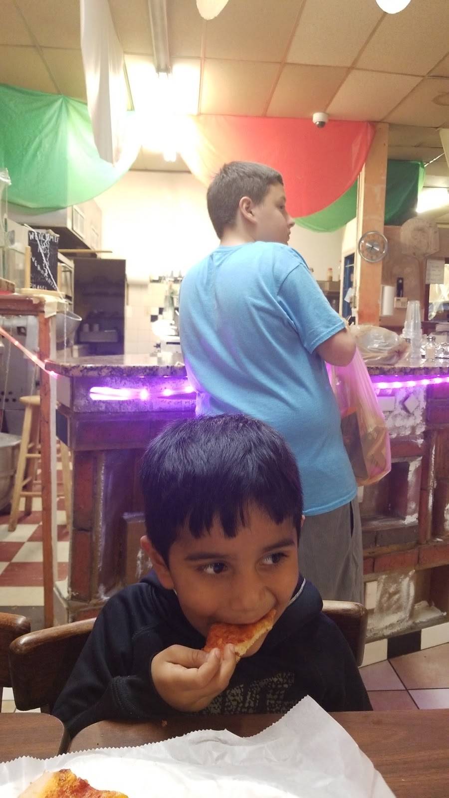 Paone Pizzeria Restaurant | restaurant | 555 Amboy Ave, Perth Amboy, NJ 08861, USA | 7328262700 OR +1 732-826-2700