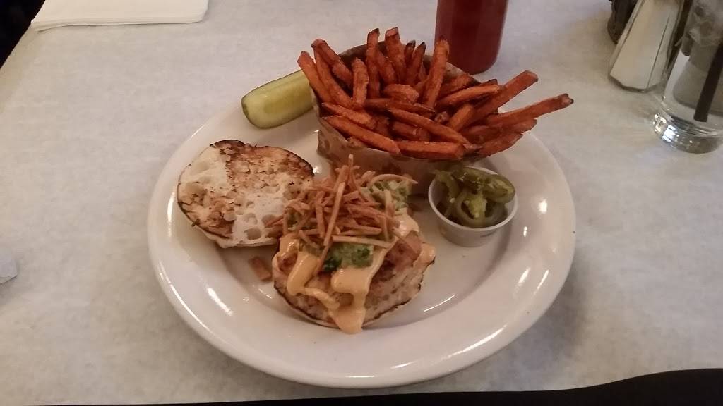 The Tavern at Croton Landing | restaurant | 41 N Riverside Ave, Croton-On-Hudson, NY 10520, USA | 9142718020 OR +1 914-271-8020