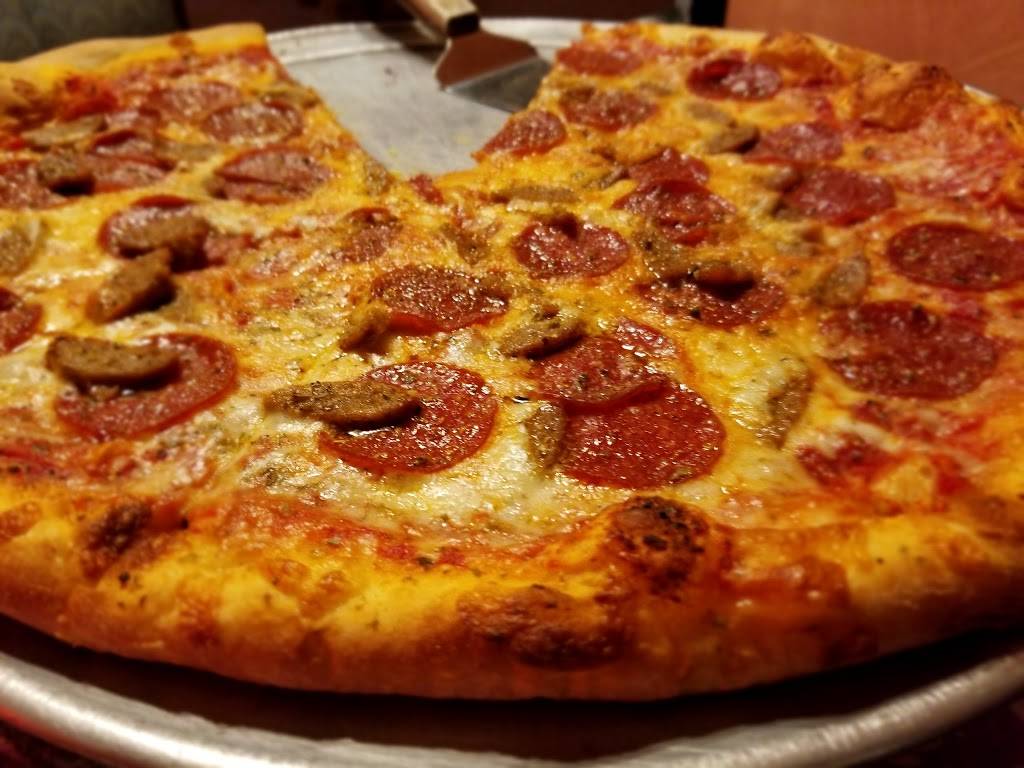 Julians Little Italy | restaurant | 916-A Patricia Ave, Dunedin, FL 34698, USA | 7277348989 OR +1 727-734-8989