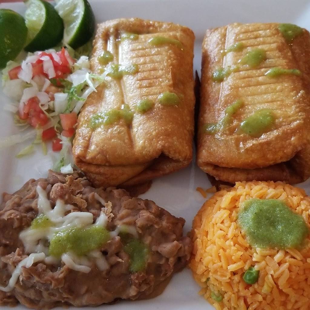 Las 7 Estrellas mexican restaurant | restaurant | 112 E Dakota St, Milwaukee, WI 53207, USA | 4145394432 OR +1 414-539-4432