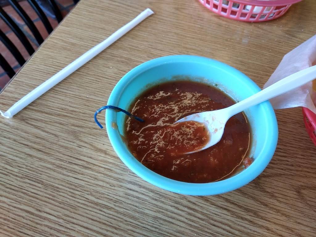 The Original Vallarta Mexican Restaurant | restaurant | 104 E Sinton St, Sinton, TX 78387, USA | 3613641101 OR +1 361-364-1101