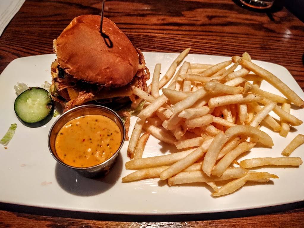 Kona Grill | restaurant | 444 Ward Pkwy, Kansas City, MO 64112, USA | 8169315888 OR +1 816-931-5888