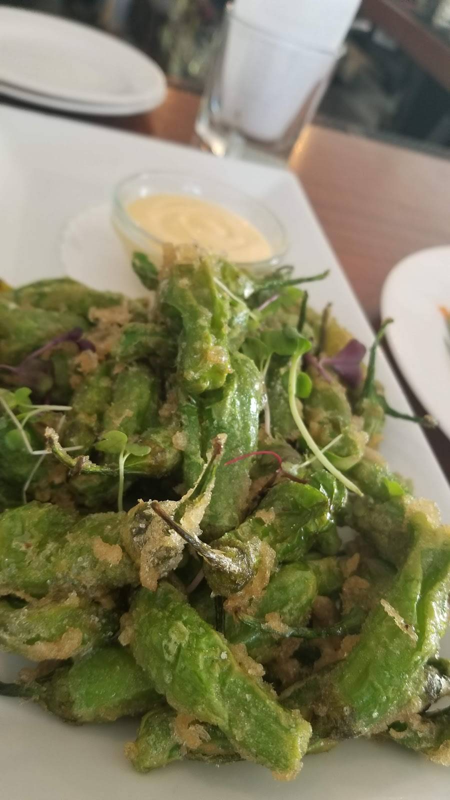 Harbor Bistro | restaurant | 313 Three Mile Harbor Hog Creek Rd, East Hampton, NY 11937, USA | 6313247300 OR +1 631-324-7300