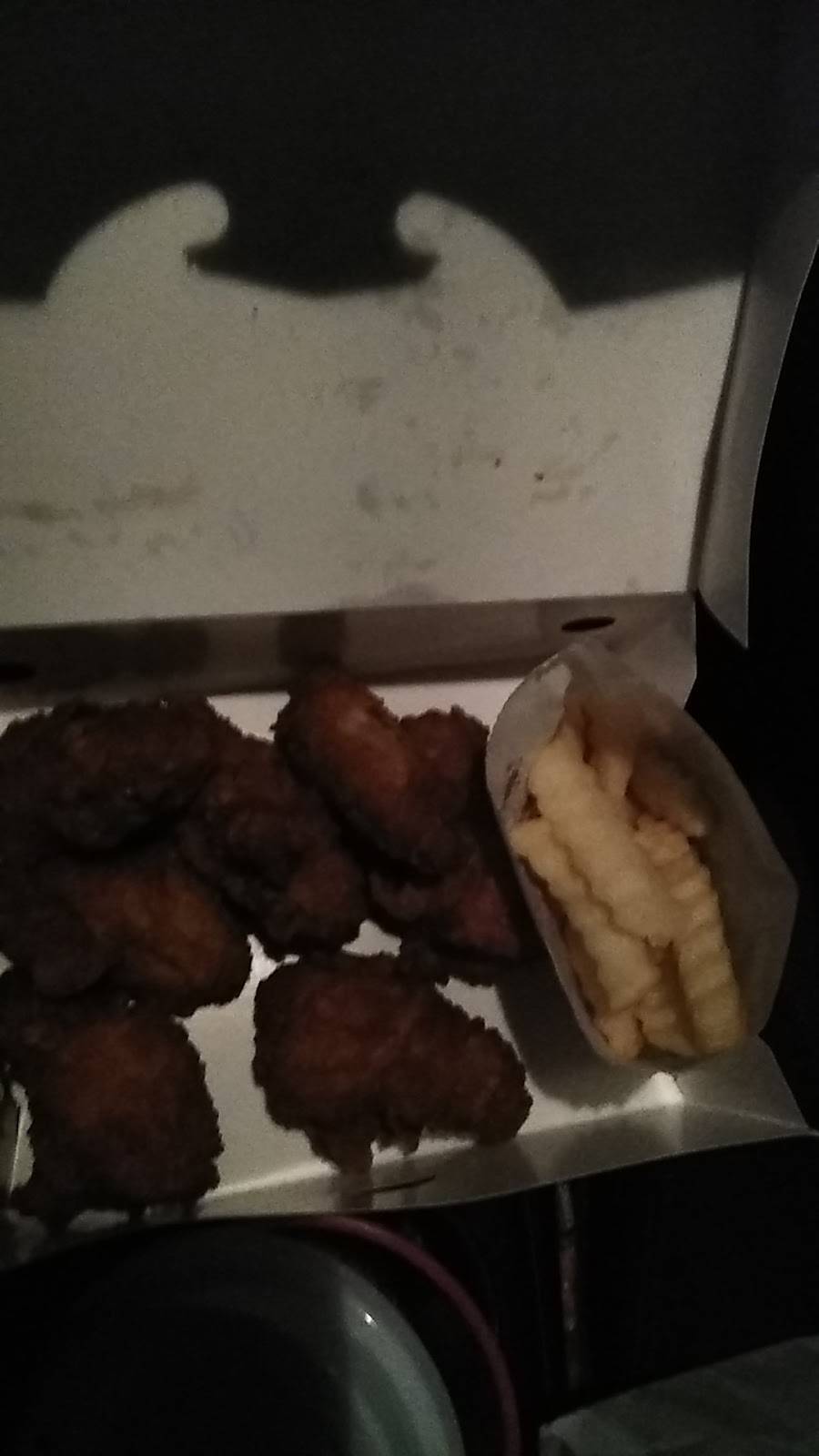 Williams Fried Chicken | restaurant | 4243 S Westmoreland Rd, Dallas, TX 75233, USA | 2143304228 OR +1 214-330-4228