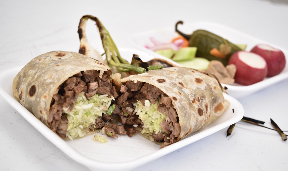 El Gallo Giro Mexican Restaurant | restaurant | 10009 Main St, Lamont, CA 93241, USA | 6612033182 OR +1 661-203-3182