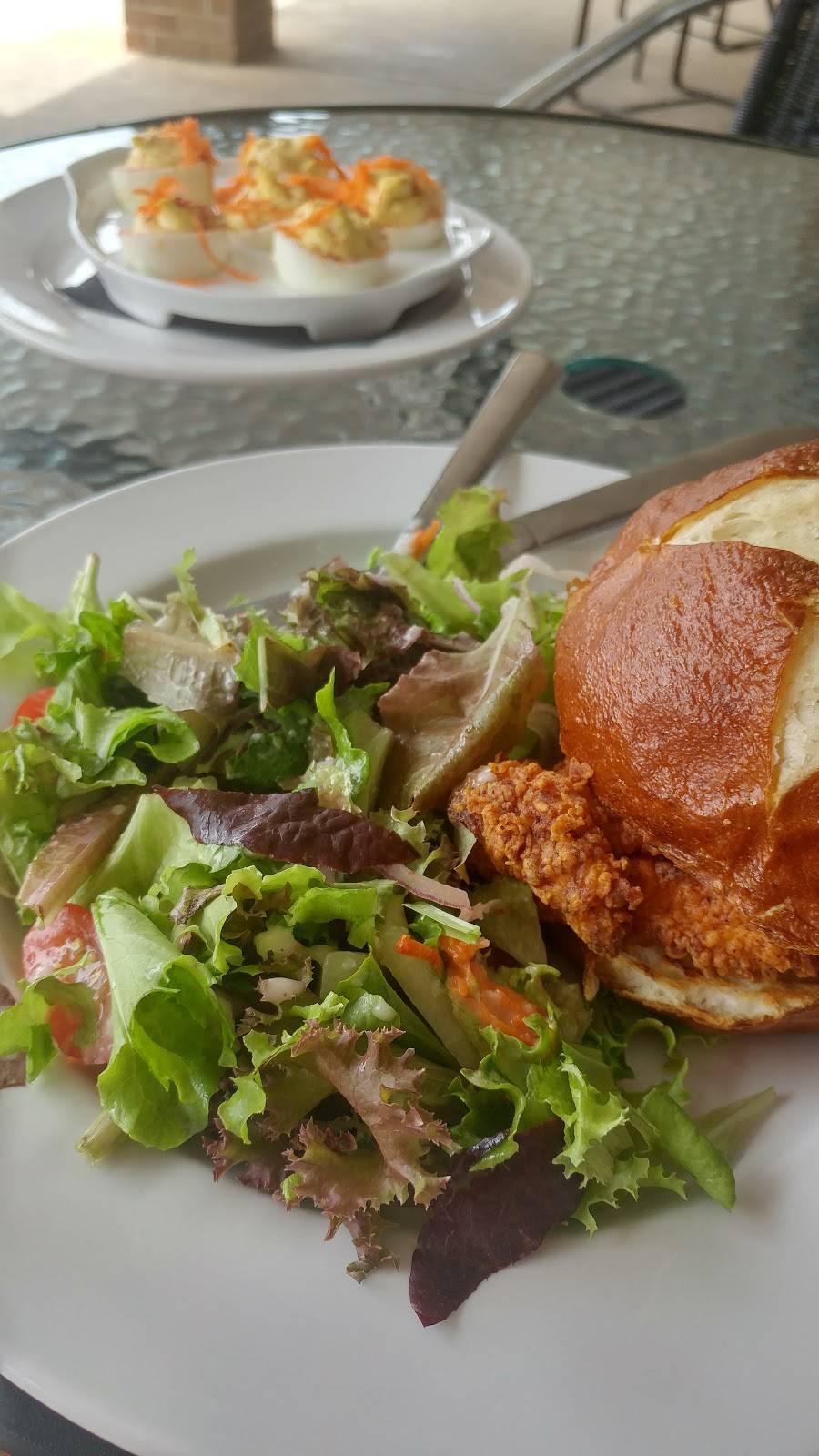 Frans Filling Station | restaurant | 2410 Park Rd, Charlotte, NC 28203, USA | 7043722009 OR +1 704-372-2009