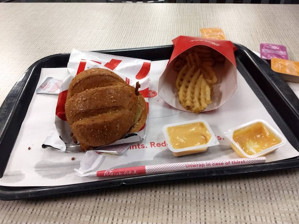 Chick-fil-A | restaurant | 2105 Roswell Rd, Marietta, GA 30062, USA | 7709773355 OR +1 770-977-3355