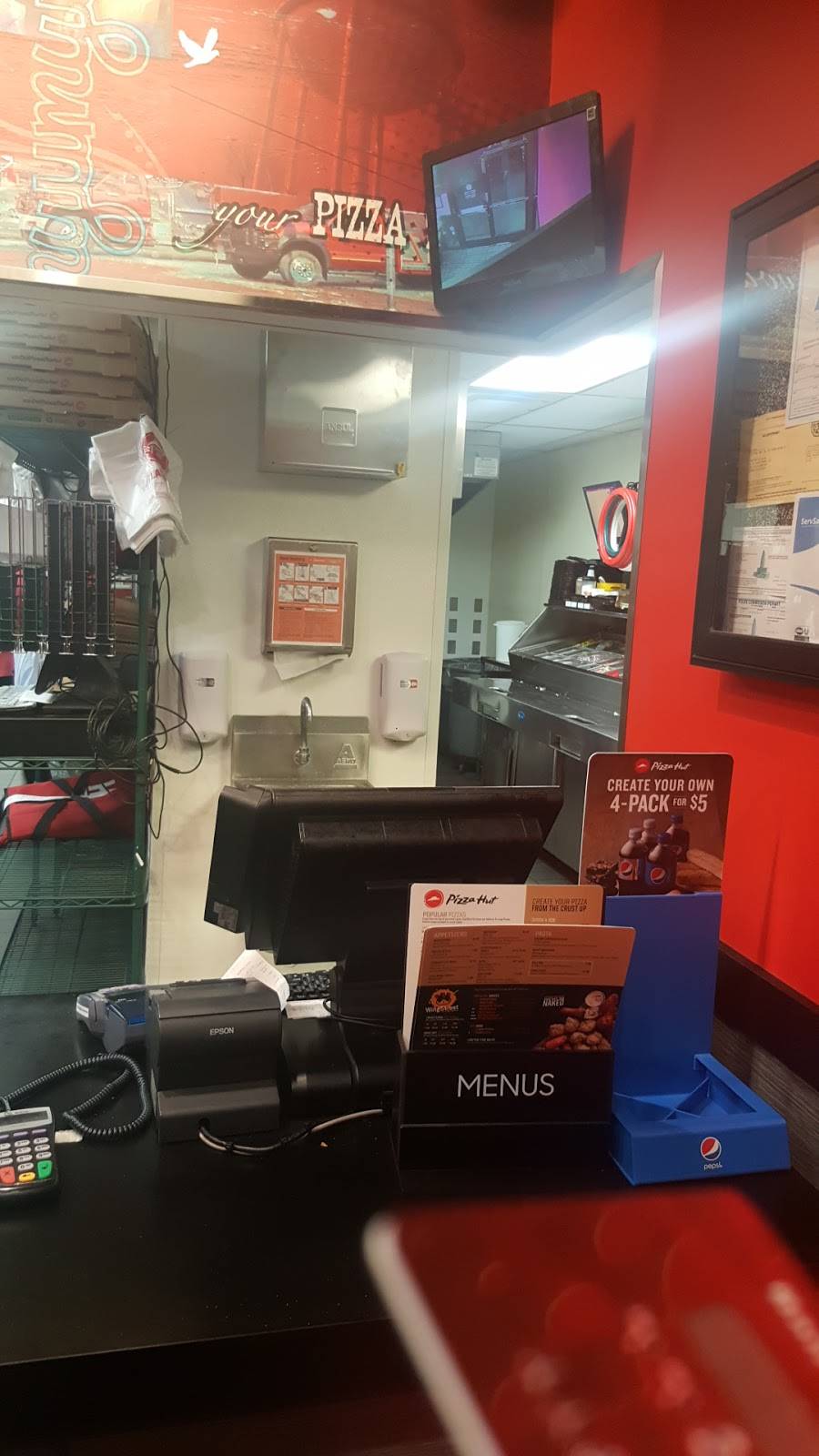 Pizza Hut | restaurant | 19417 3/4 Victory Blvd, Reseda, CA 91335, USA | 8183433600 OR +1 818-343-3600