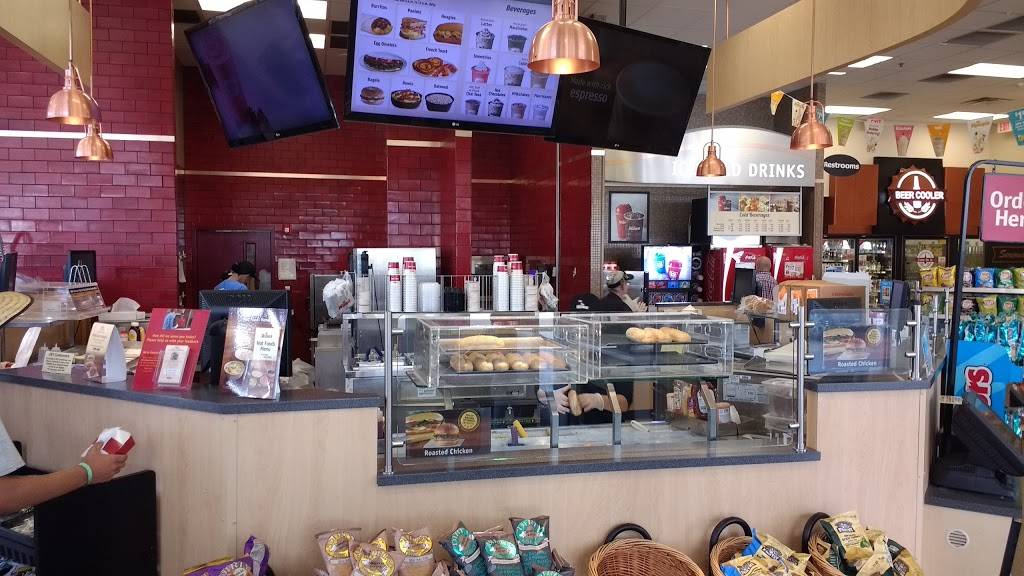 Wawa | cafe | 2449 N Orange Blossom Trail, Kissimmee, FL 34744, USA | 4078701502 OR +1 407-870-1502