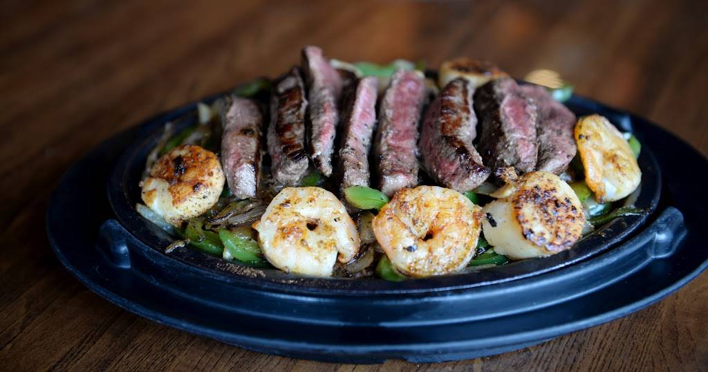 Dos Locos Stonegrill & Tex-Mex Restaurant | restaurant | 208 Rehoboth Ave, Rehoboth Beach, DE 19971, USA | 3025080526 OR +1 302-508-0526