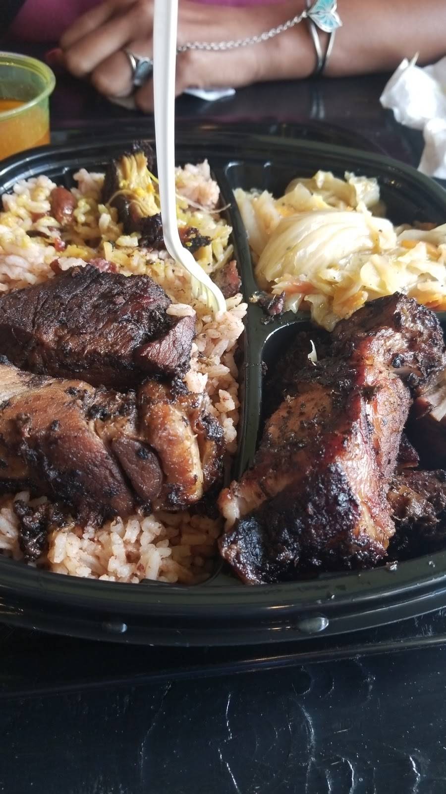 Pots & Pans Jamaican Cuisine | restaurant | 325 S Main St, Akron, OH 44308, USA | 2347062300 OR +1 234-706-2300