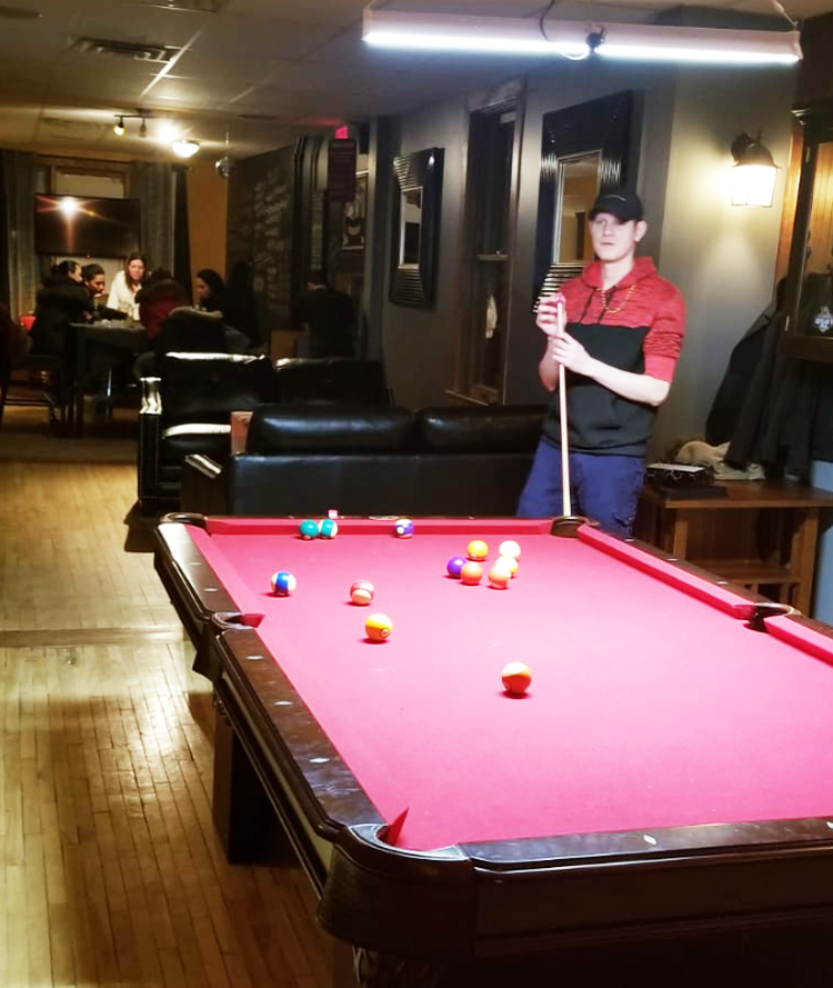 GuilloS Bistro Bar Saint-Hyacinthe | restaurant | 1360 Rue Calixa-Lavallée, Saint-Hyacinthe, QC J2S 3E8, Canada | 4385219764 OR +1 438-521-9764