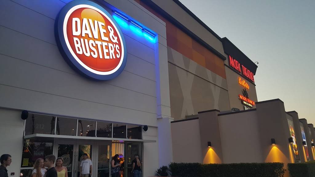 Dave & Busters | restaurant | 9301 Tampa Ave Suite 212, Northridge, CA 91324, USA | 8187393100 OR +1 818-739-3100