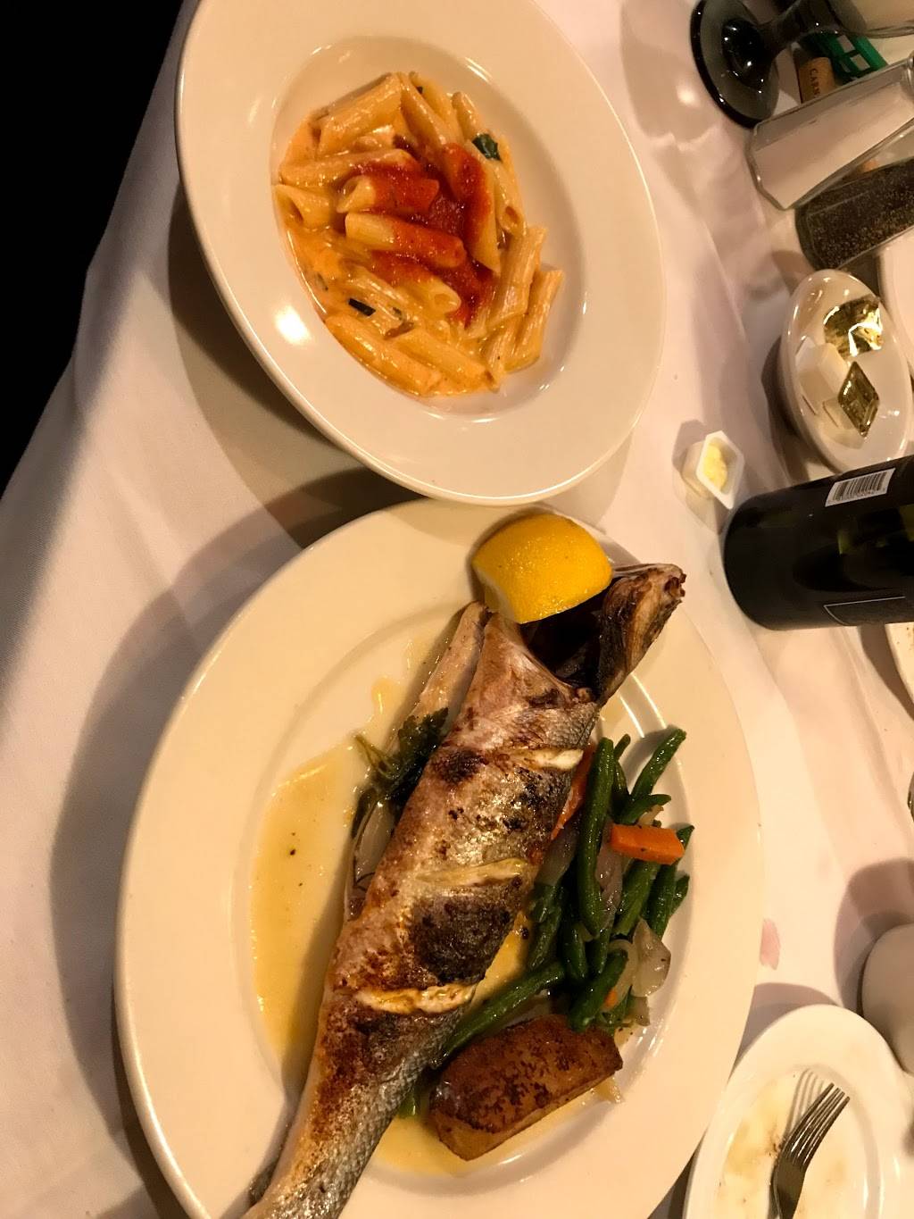 Dominics | restaurant | 453 Avenel St, Avenel, NJ 07001, USA | 7327263355 OR +1 732-726-3355