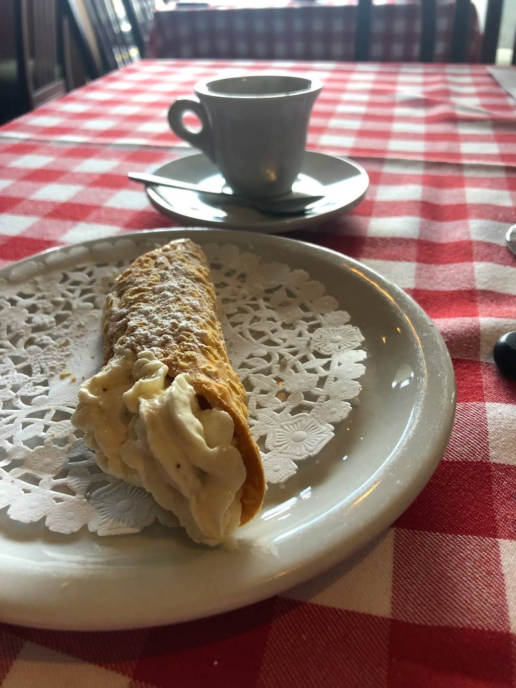 Trattoria La Villetta | restaurant | 1898 Boulevard Thimens, Saint-Laurent, QC H4R 2K2, Canada | 5143371999 OR +1 514-337-1999