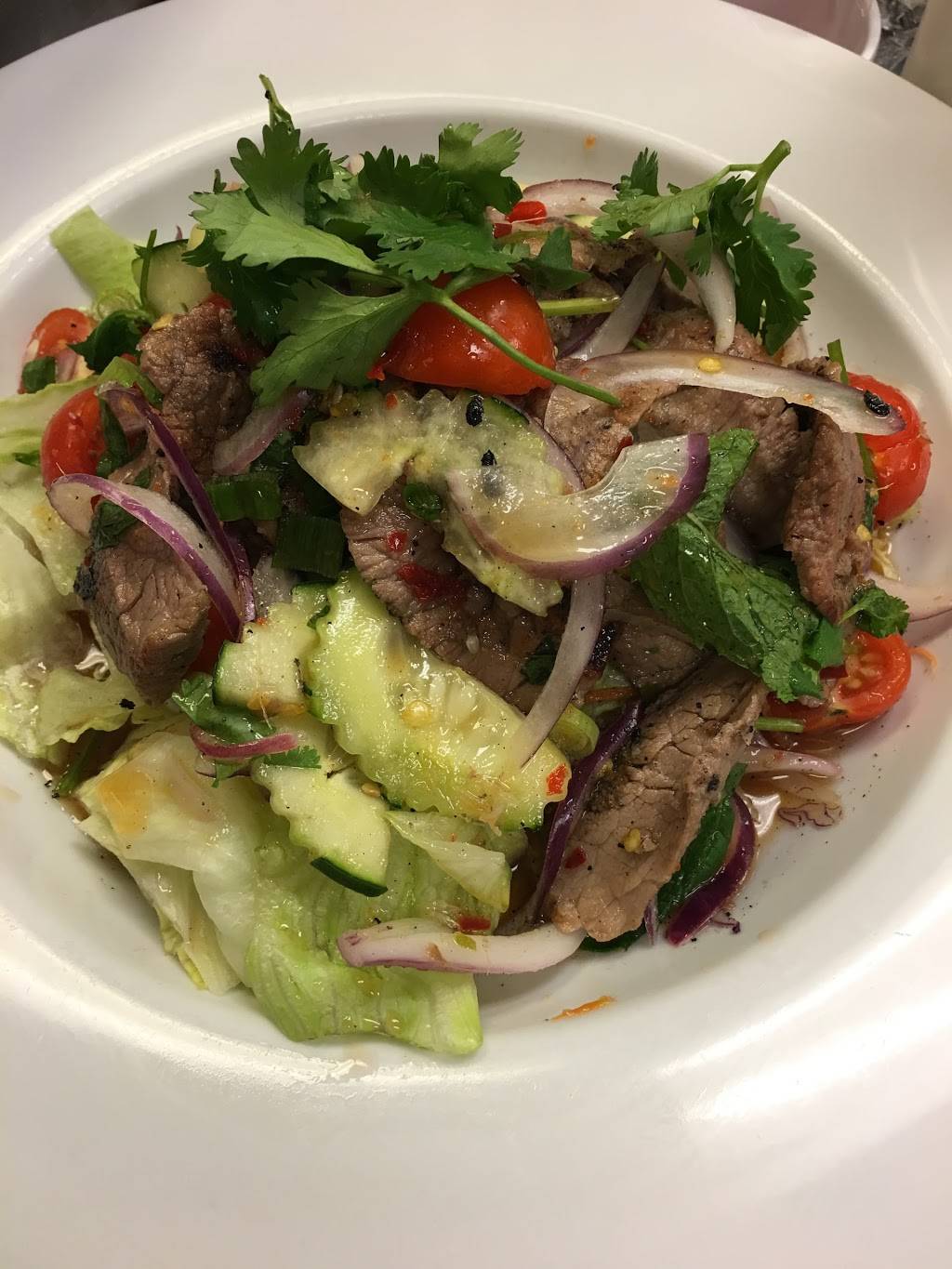 Jasmine Thai Noodle & BBQ | restaurant | 23360 Valencia Blvd, Valencia, CA 91355, USA | 6612542012 OR +1 661-254-2012