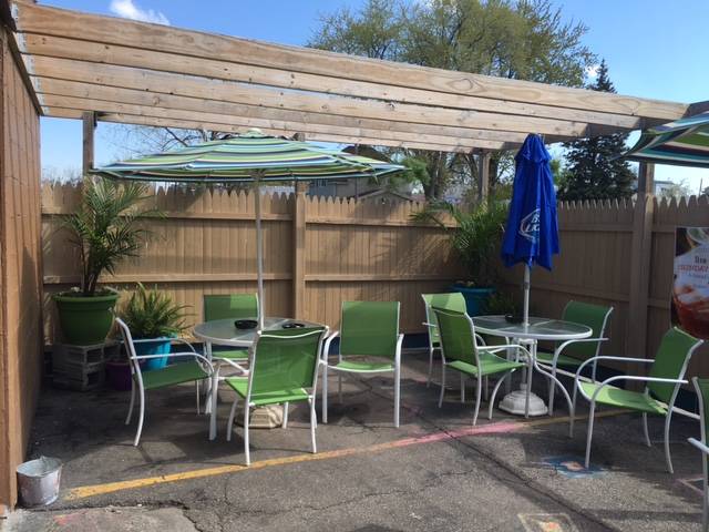 McCunes The Other Side Bar & Bistro | restaurant | 5038 Lewis Ave, Toledo, OH 43612, USA | 4194761577 OR +1 419-476-1577