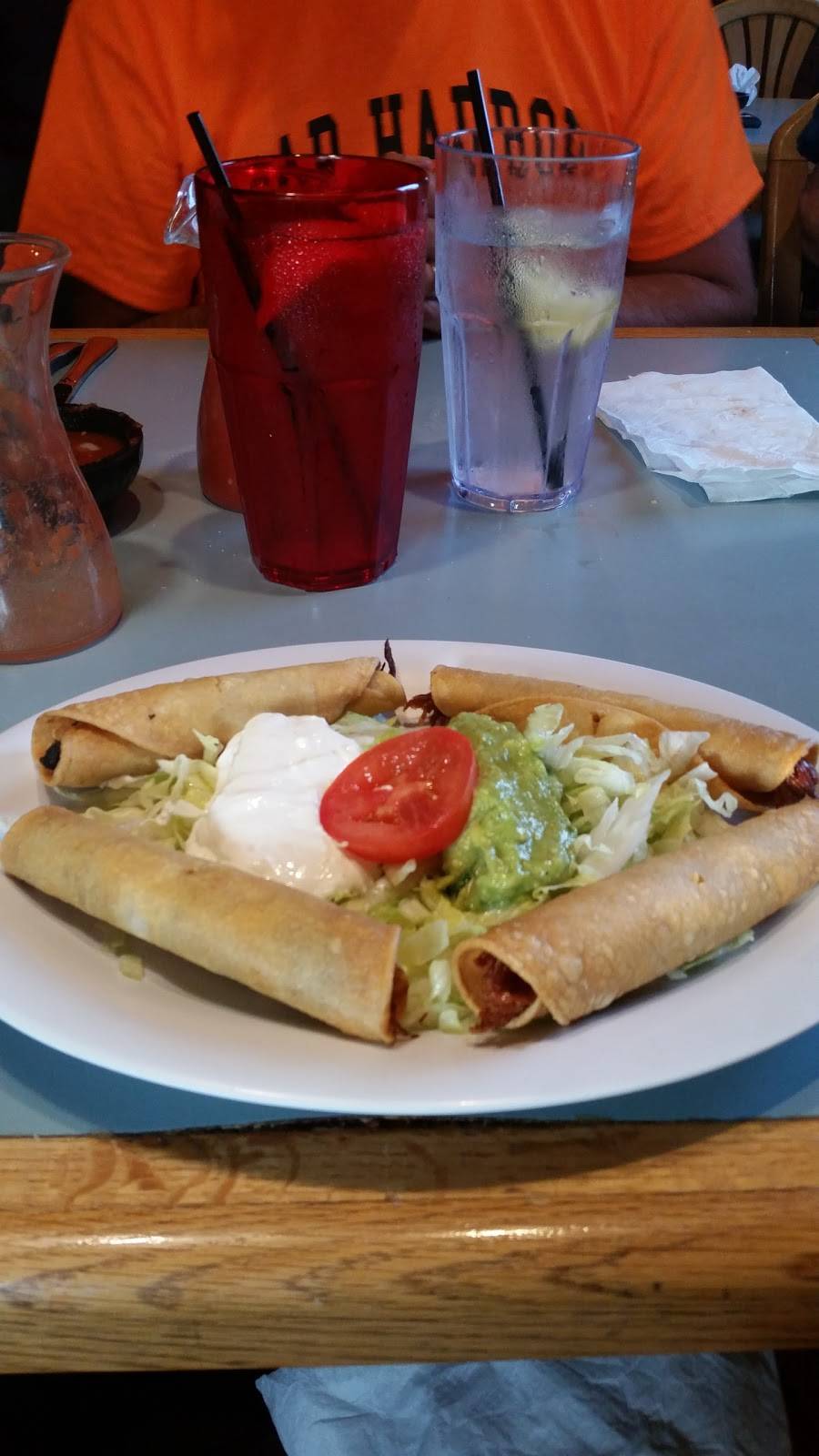 La Fogata Mexican Restaurant | restaurant | 4933 S Croatan Hwy, Nags Head, NC 27959, USA | 2524414179 OR +1 252-441-4179