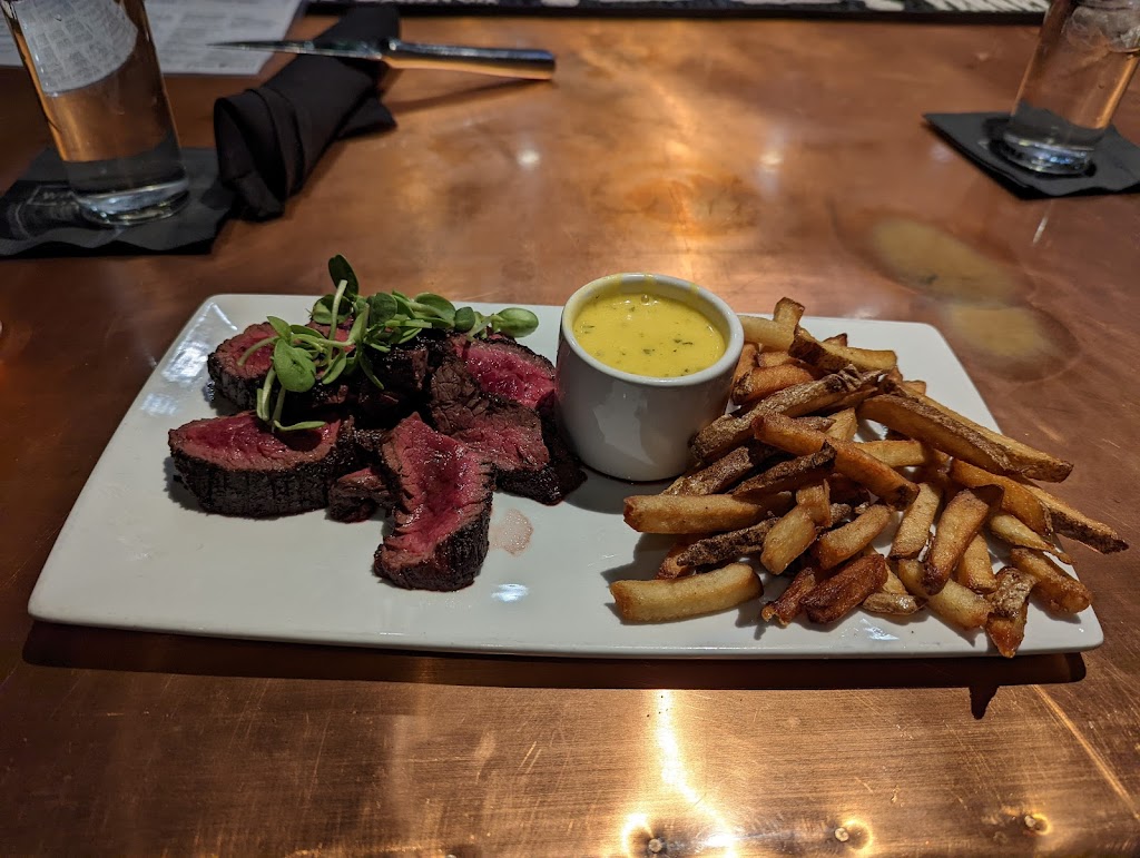 Wine Dive + Kitchen | restaurant | 121 N 4th St, Manhattan, KS 66502, USA | 7857122413 OR +1 785-712-2413