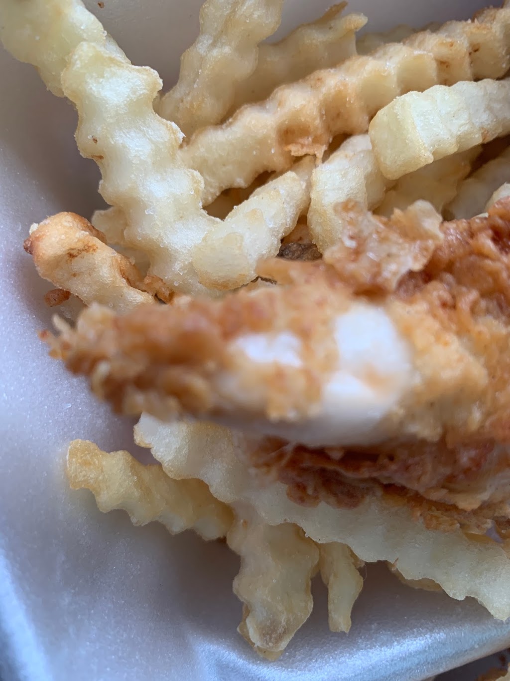 Raising Canes Chicken Fingers | restaurant | 7405 E Hampden Ave, Denver, CO 80231, USA | 3037550127 OR +1 303-755-0127