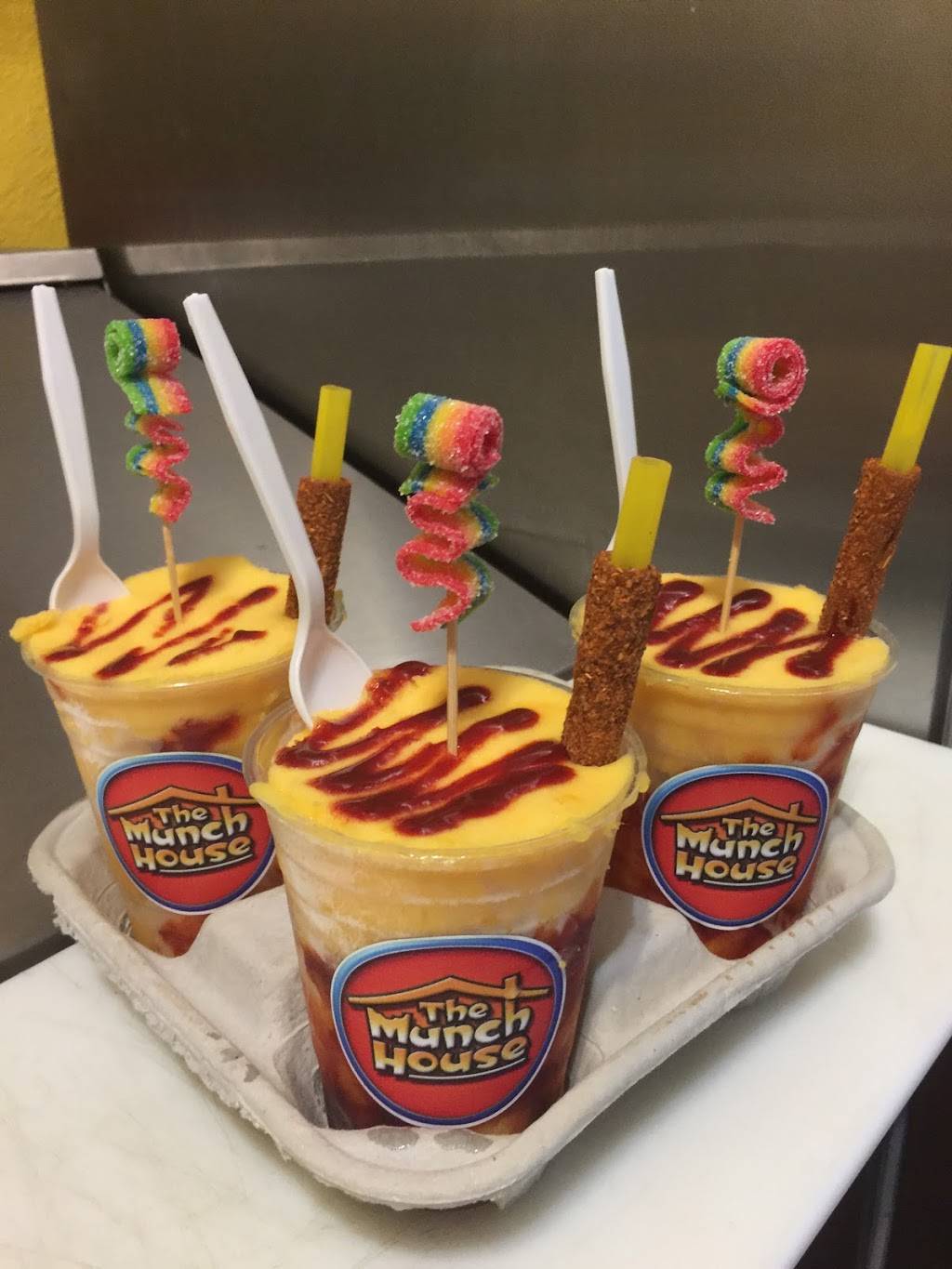 The Munch House | restaurant | 224 Don Brown, Dilley, TX 78017, USA | 2108526857 OR +1 210-852-6857