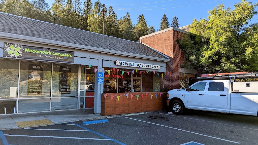 Los Compadres Taqueria | restaurant | 384 Placerville Dr, Placerville, CA 95667, USA | 5303033664 OR +1 530-303-3664