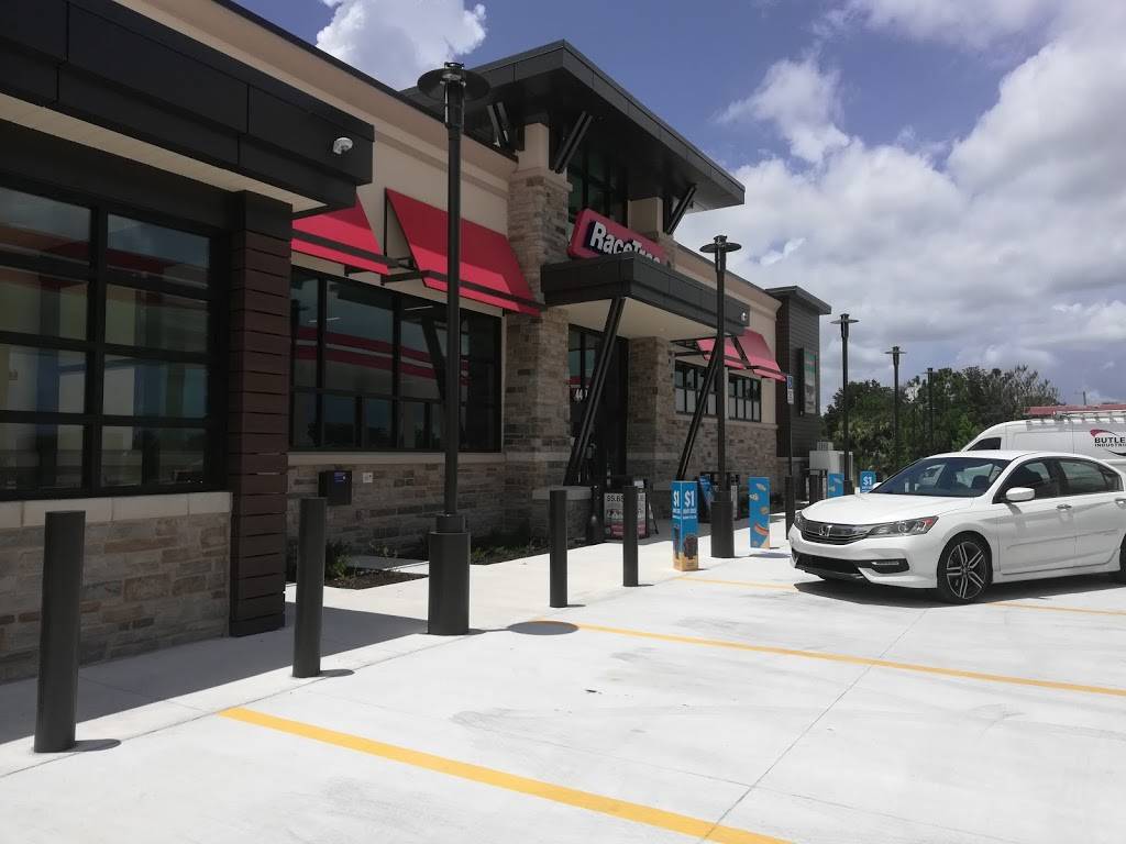 RaceTrac | bakery | 4405 Lee Blvd, Lehigh Acres, FL 33971, USA | 2393692636 OR +1 239-369-2636