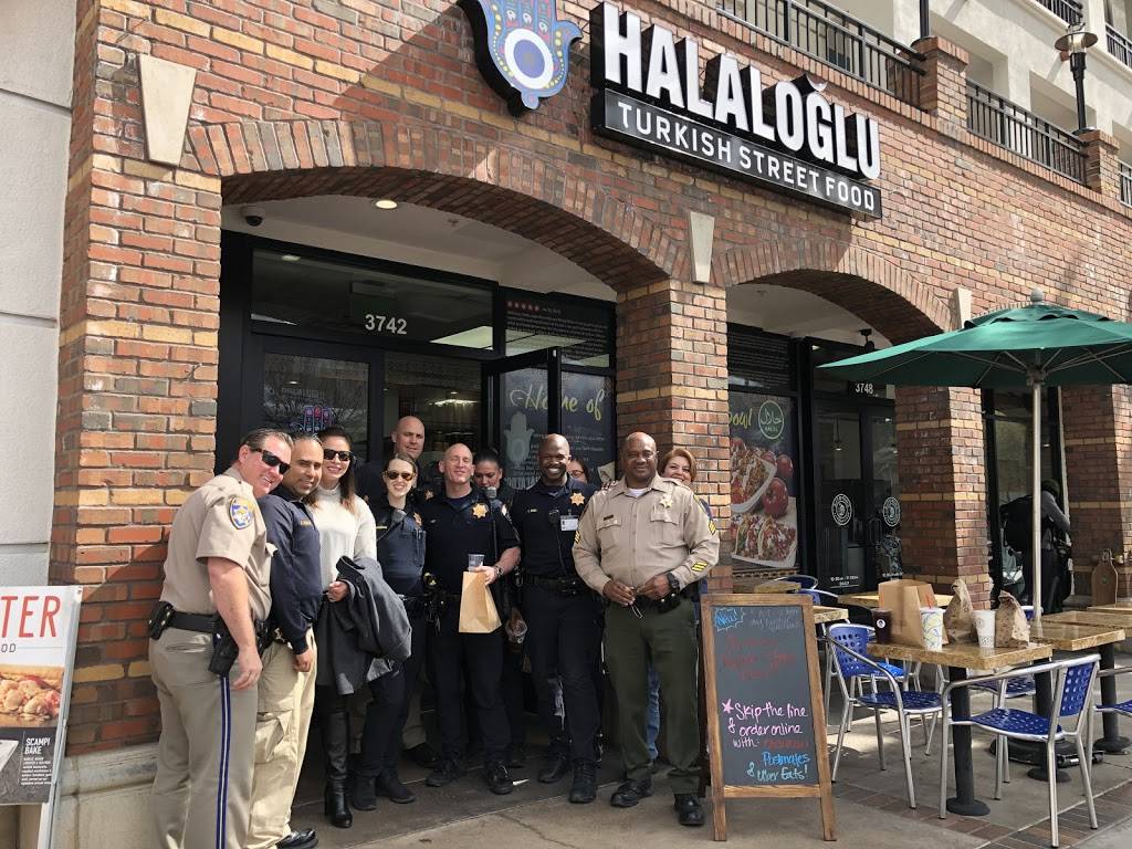 Halaloğlu Turkish Street Food | restaurant | 3742 S Figueroa St, Los Angeles, CA 90007, USA | 2137481529 OR +1 213-748-1529