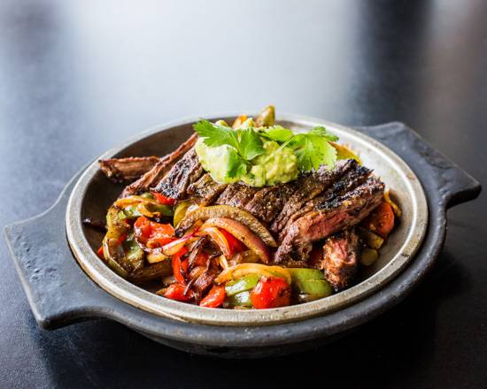 El Catrin | restaurant | 1905 W Foster Ave, Chicago, IL 60640, USA | 7737548962 OR +1 773-754-8962