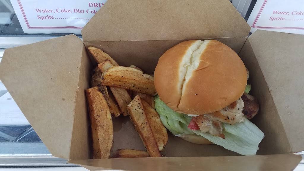 Susys Kitchen | restaurant | 6876 Highland Dr, Cottonwood Heights, UT 84121, USA | 8019069107 OR +1 801-906-9107