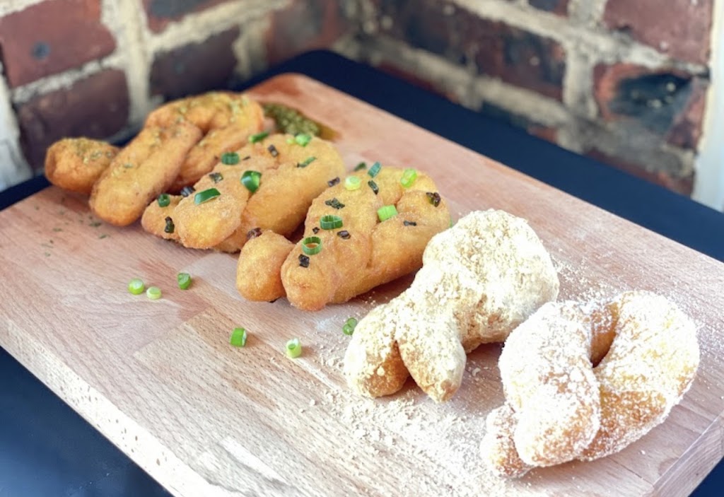 Ugly Donuts & Corn Dogs | bakery | 40-17 150th St, Queens, NY 11354, USA | 9292620000 OR +1 929-262-0000