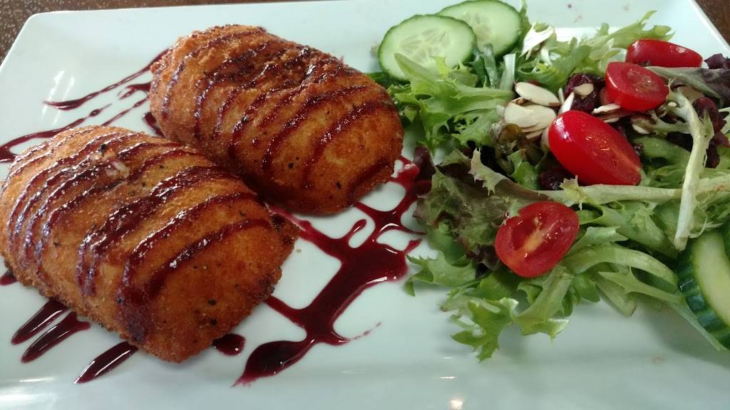 Seagrass Waterfront & Tiki Bar | restaurant | 10386 W Halls River Rd, Homosassa, FL 34448, USA | 3525032007 OR +1 352-503-2007