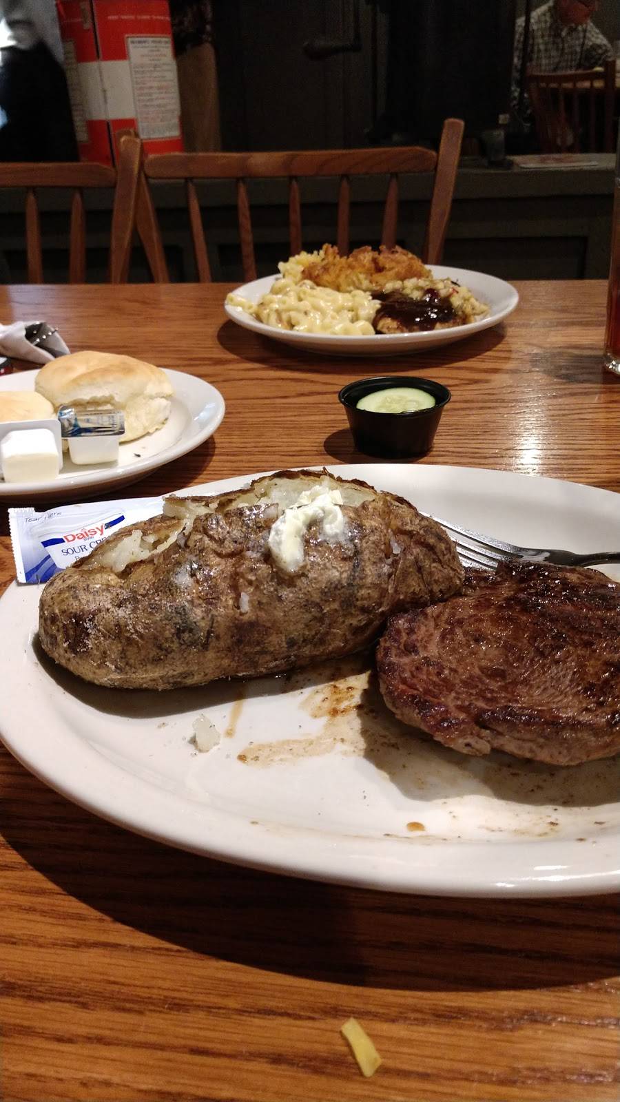 Cracker Barrel Old Country Store | restaurant | 100 Cracker Barrel Dr, Calhoun, GA 30701, USA | 7066241661 OR +1 706-624-1661