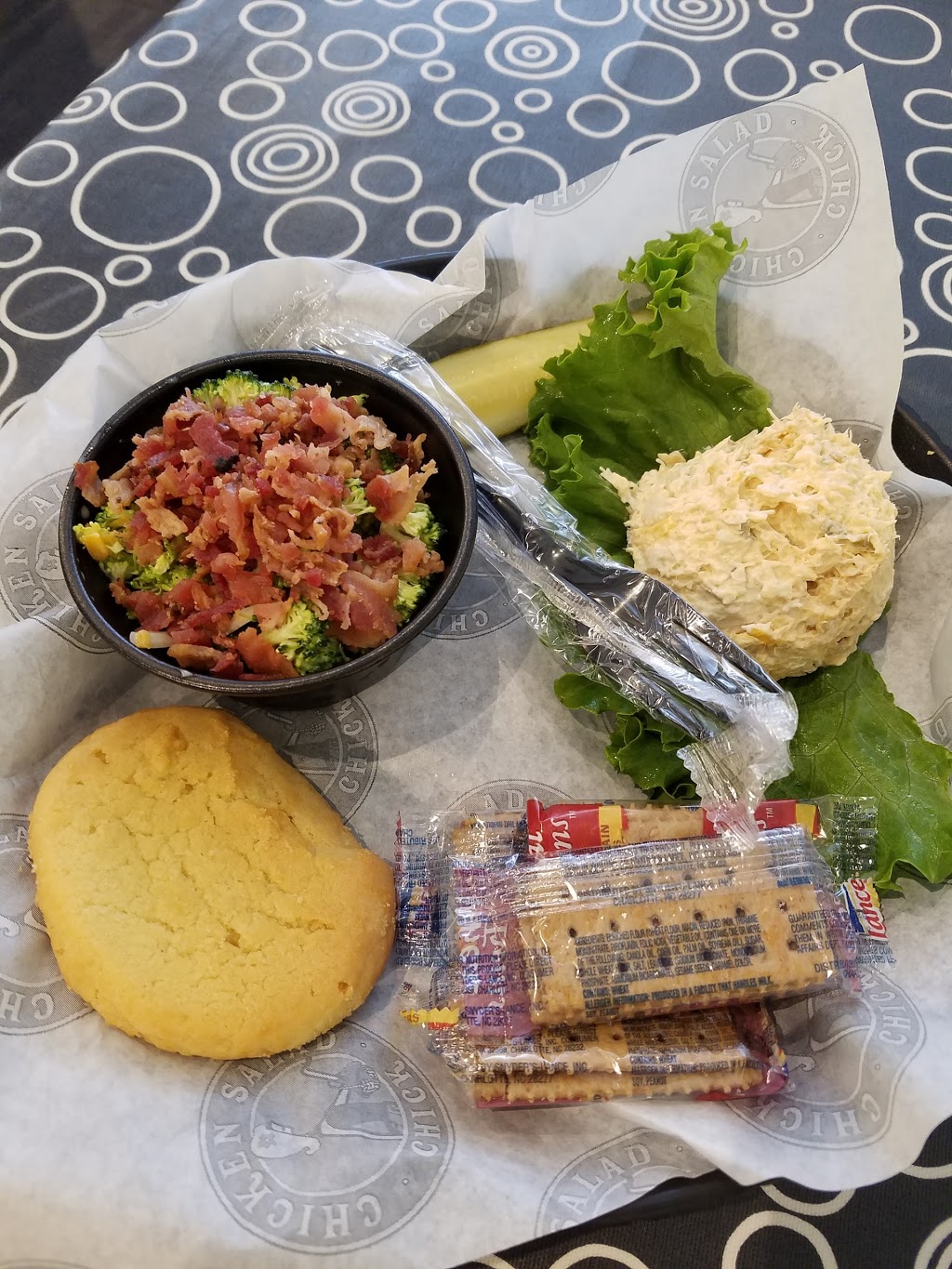 Chicken Salad Chick | restaurant | 2370 Hillcrest Rd Unit R, Mobile, AL 36695, USA | 2512501043 OR +1 251-250-1043