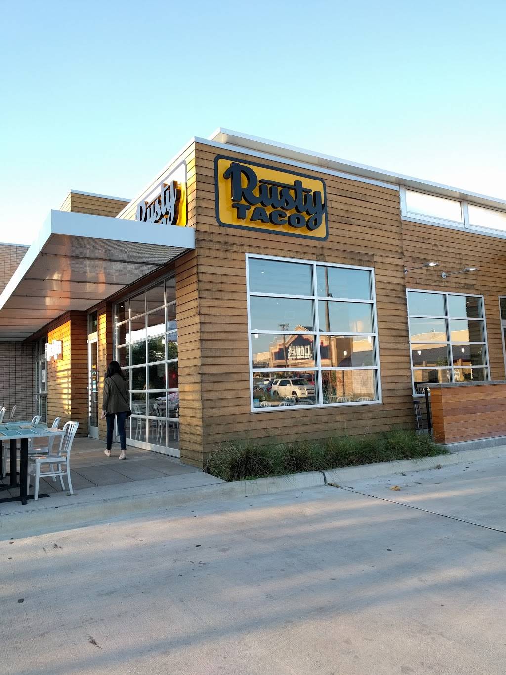 Rusty Taco Inwood | restaurant | 12050 Inwood Rd #110, Dallas, TX 75244, USA | 2144627974 OR +1 214-462-7974