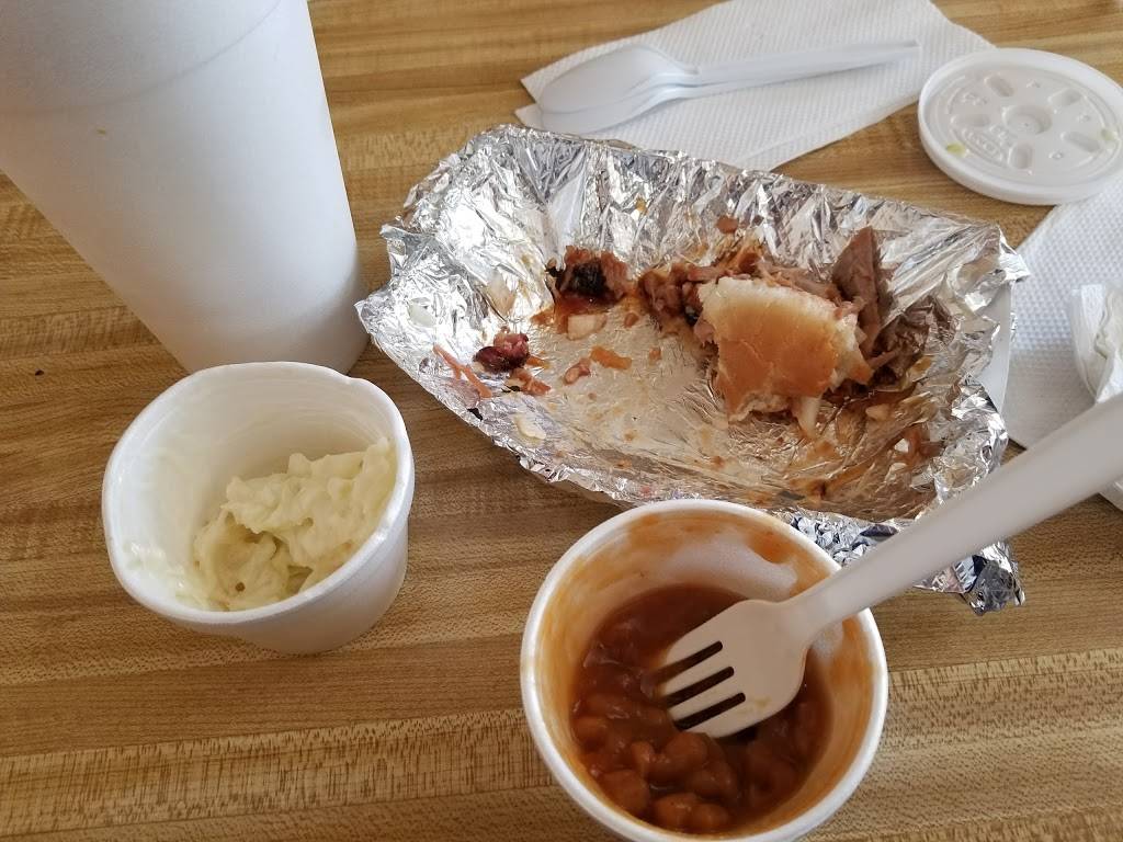 John Johns BBQ | restaurant | 103 N Mayor Caliper Drive, Colp, IL 62921, USA | 6189859885 OR +1 618-985-9885