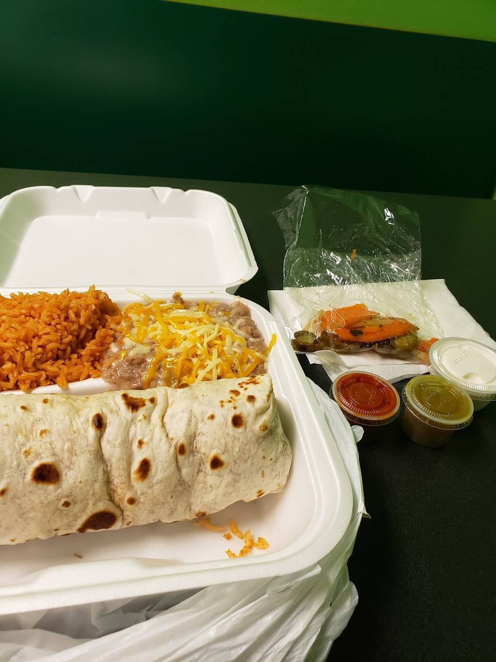 Ralibertos Taco Shop | restaurant | 135 Lake Blvd, Redding, CA 96003, USA | 5302411341 OR +1 530-241-1341