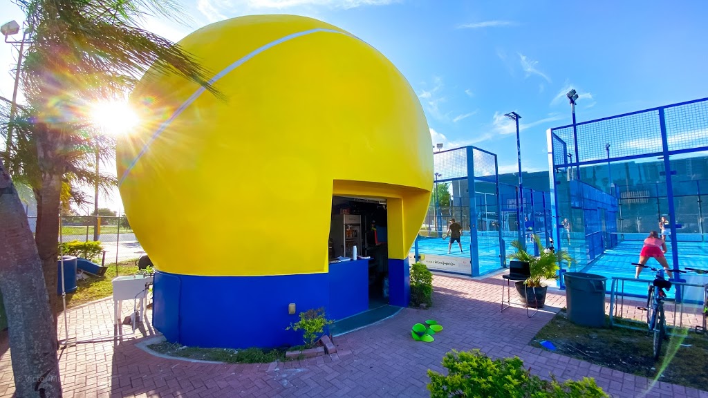 Real Padel Miami | restaurant | 1739 NE 2nd Ave, Miami, FL 33132, USA | 5613772335 OR +1 561-377-2335