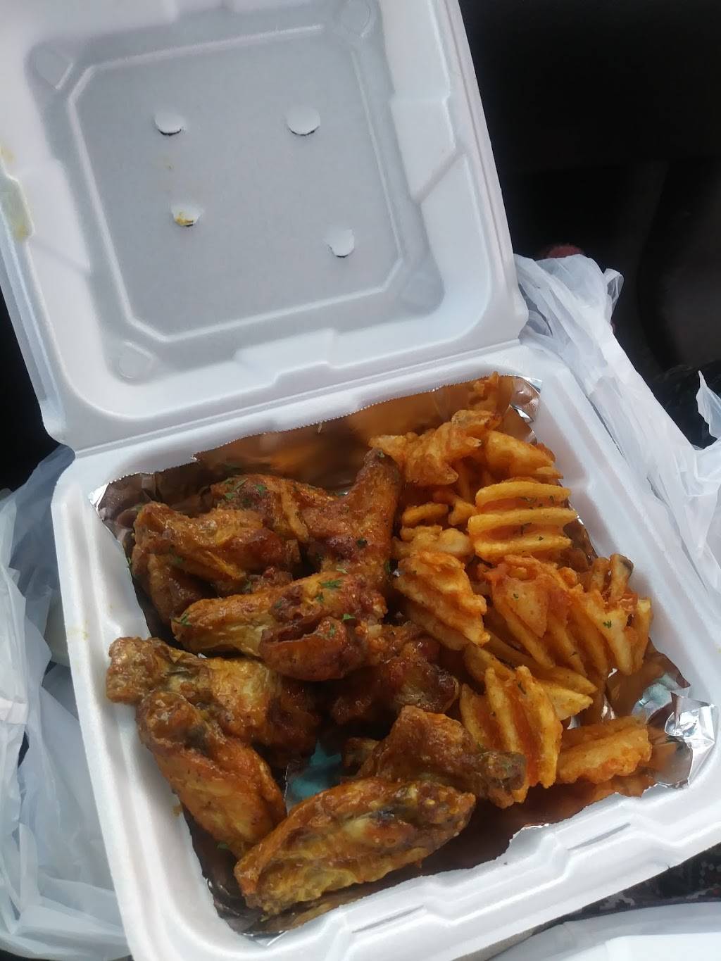 Wingz University | restaurant | 407 Fair Rd, Statesboro, GA 30458, USA | 9124890815 OR +1 912-489-0815