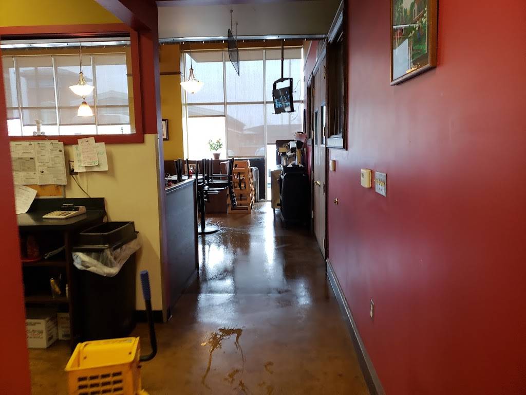 George Senates Coney Island | restaurant | 25900 Pontiac Trail, South Lyon, MI 48178, USA | 2484469300 OR +1 248-446-9300