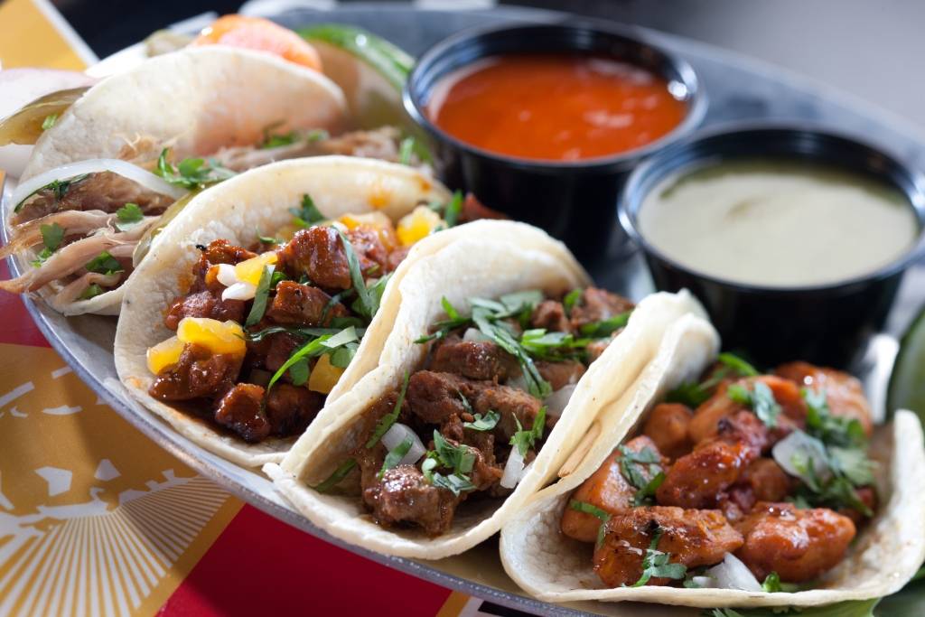 Besame Tacos | restaurant | 1842 W Washington Blvd, Los Angeles, CA 90007, USA | 2136103321 OR +1 213-610-3321