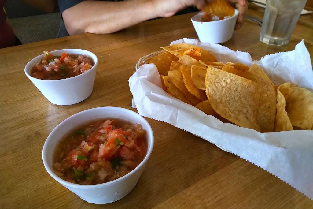 El Cid | restaurant | 41939 CA-41, Oakhurst, CA 93644, USA | 5596836668 OR +1 559-683-6668