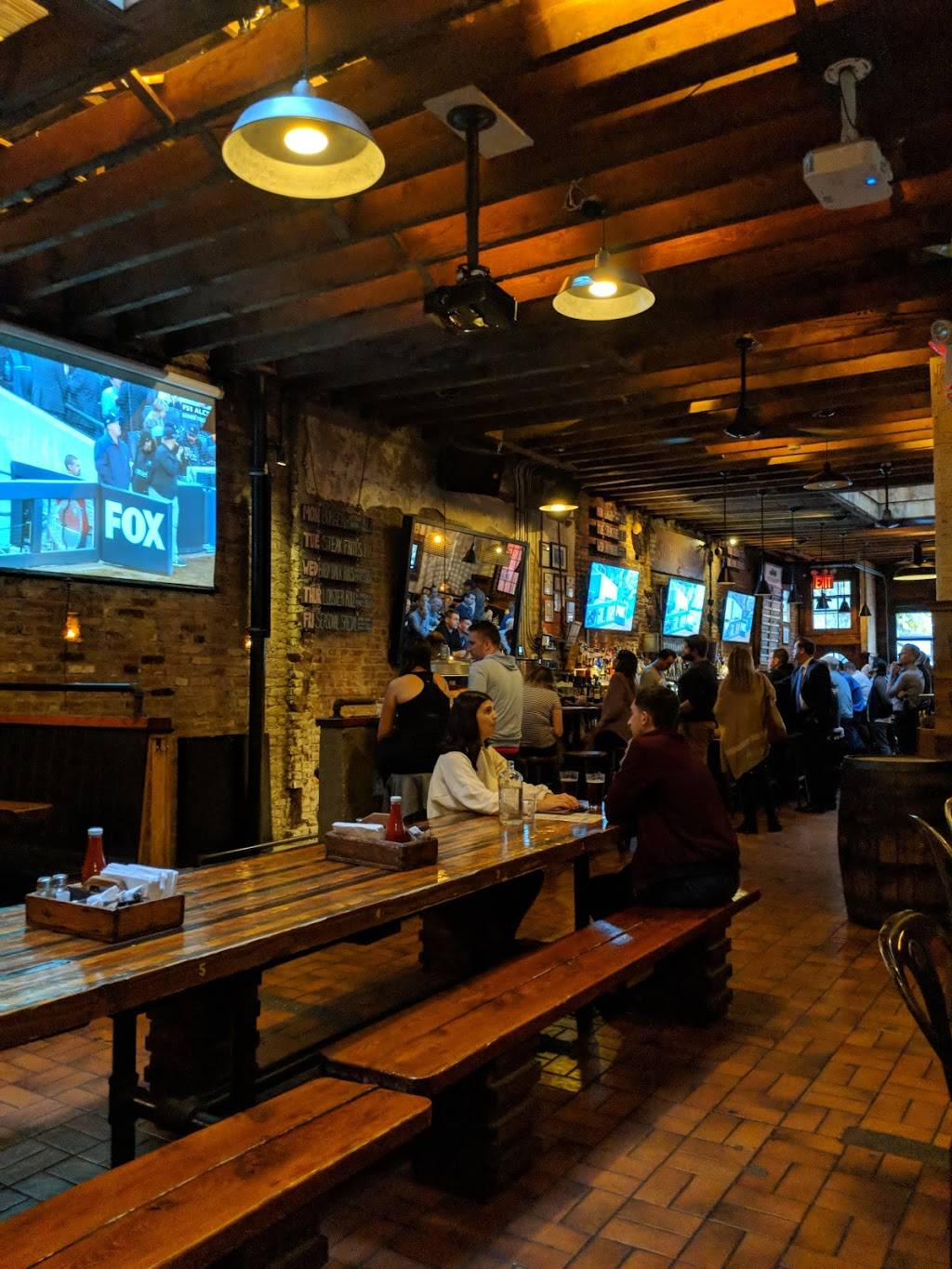 The Supply House | restaurant | 1647 2nd Ave, New York, NY 10028, USA | 6468613585 OR +1 646-861-3585