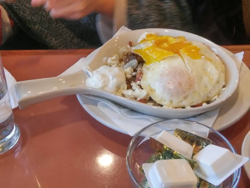 Tiffanys Restaurant Cafe | restaurant | 2179 W Touhy Ave, Des Plaines, IL 60018, USA | 8478135581 OR +1 847-813-5581