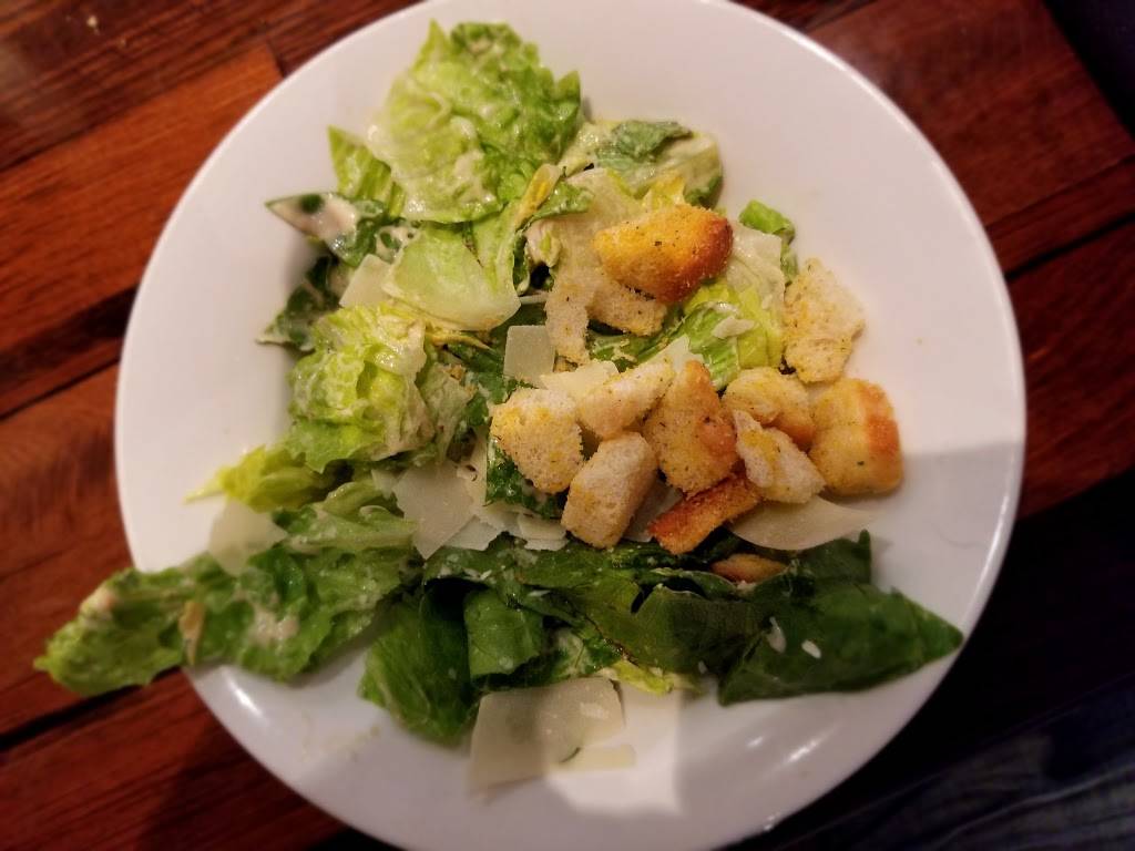 LongHorn Steakhouse | meal takeaway | 907 Bayonne Crossing Way, Bayonne, NJ 07002, USA | 2018580976 OR +1 201-858-0976