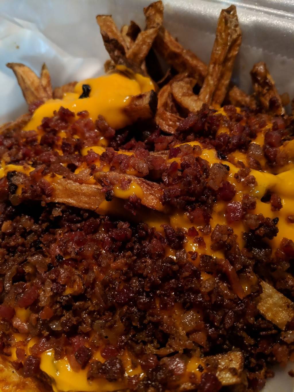 Canditos Pizzeria & Ice Cream | restaurant | 1025 Old Zelienople Rd, Ellwood City, PA 16117, USA | 7247521835 OR +1 724-752-1835