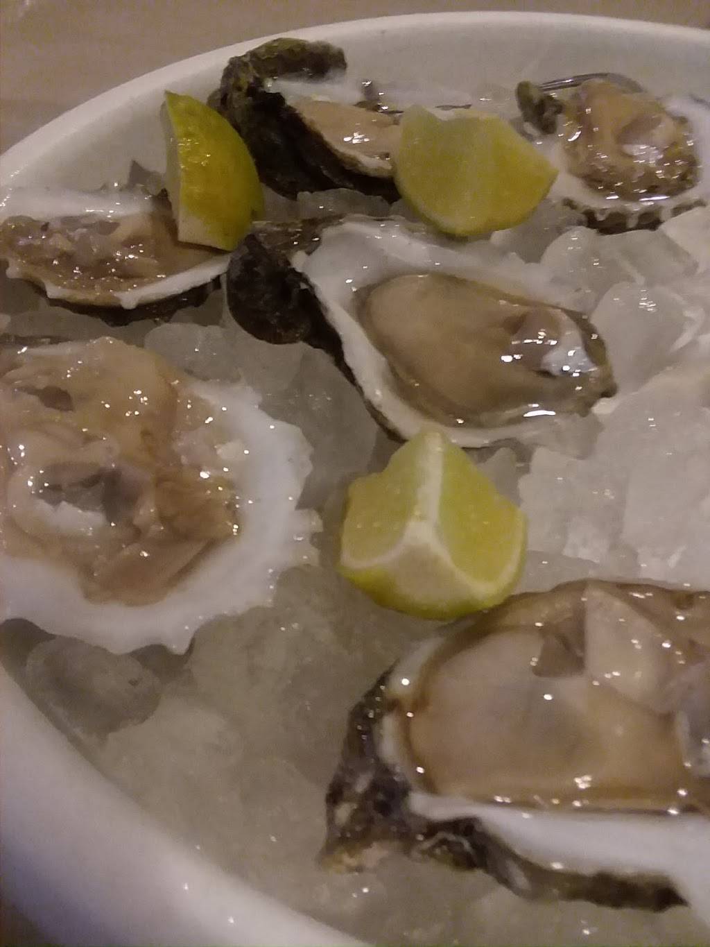 Los 3 Amigos Seafood & Oyster Bar | restaurant | 19786 TX-105, Montgomery, TX 77356, USA | 9364482000 OR +1 936-448-2000