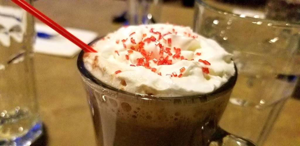 Up North 23 Restaurant And Lounge | restaurant | N 3rd St, Rogers City, MI 49779, USA | 9897342323 OR +1 989-734-2323