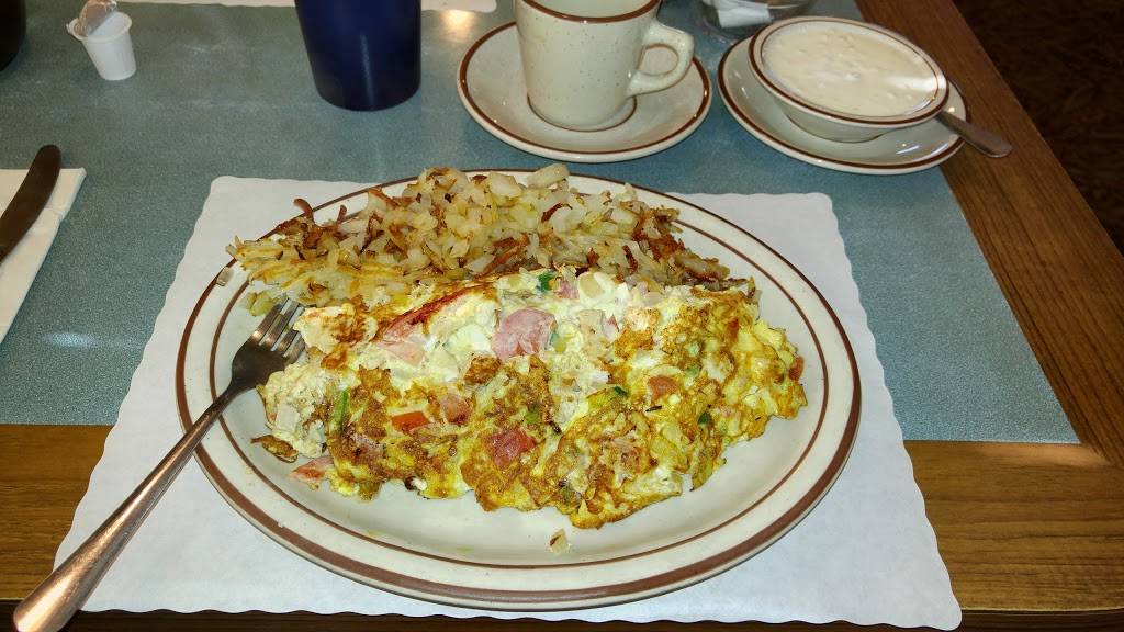 AKAMAS Family Dining | restaurant | 2608, 48400 Gratiot Ave, New Baltimore, MI 48051, USA | 5869497701 OR +1 586-949-7701